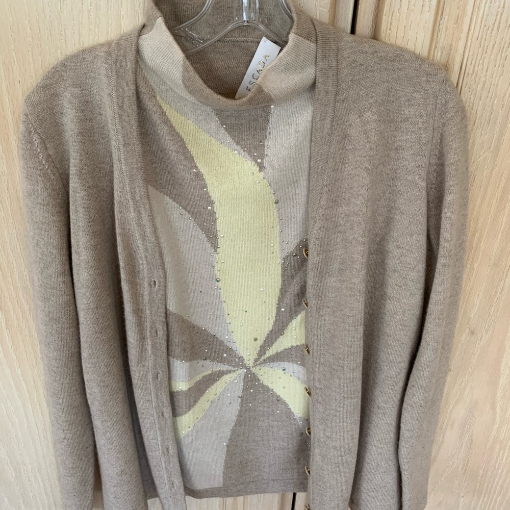 Escada sweater set